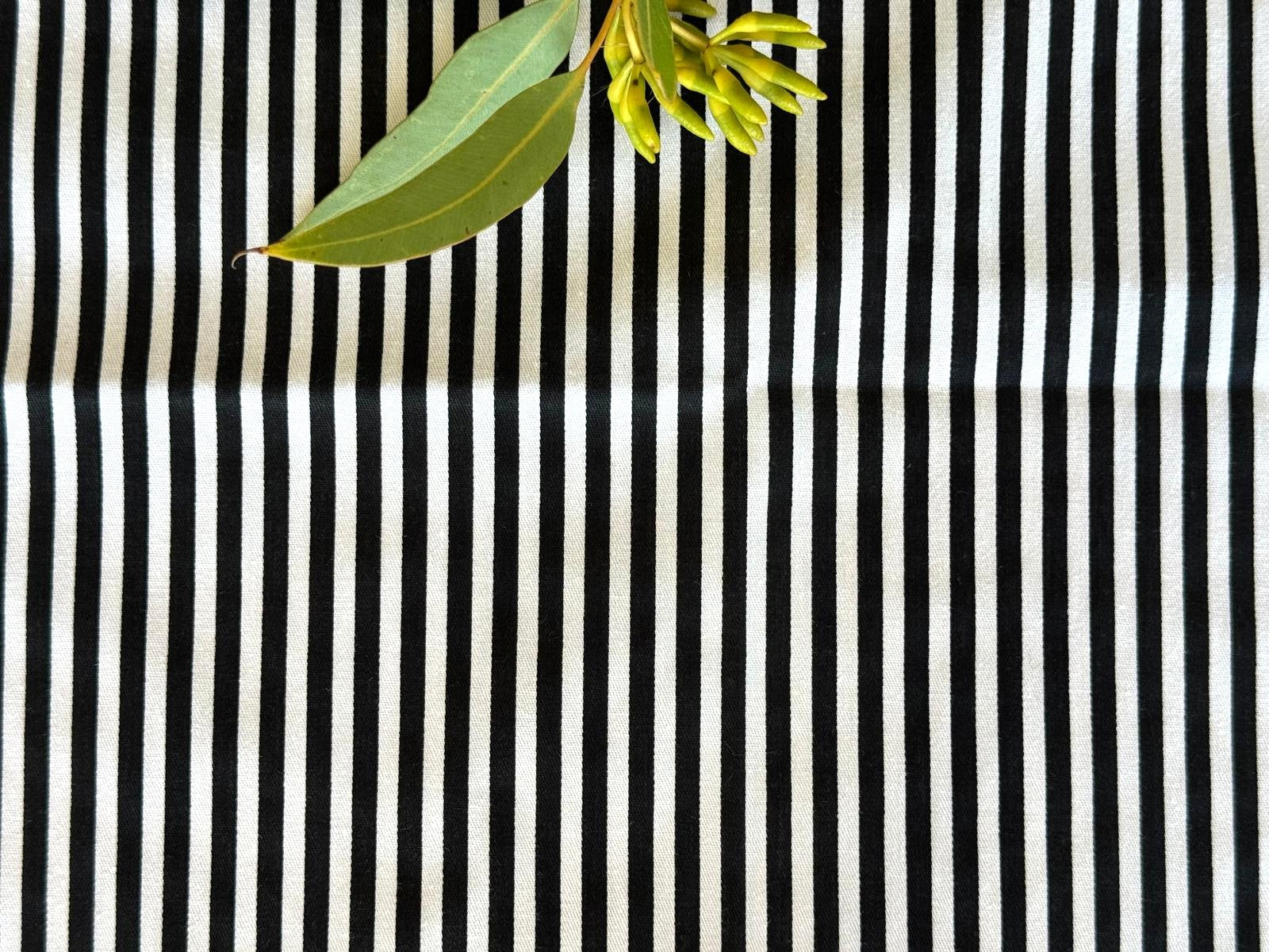 8 Pack Assorted Medium Cotton Wraps 50x50cm